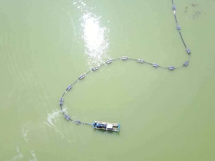 A 5012 HP Versi-Dredge cleans out a hydro power dam in the US.